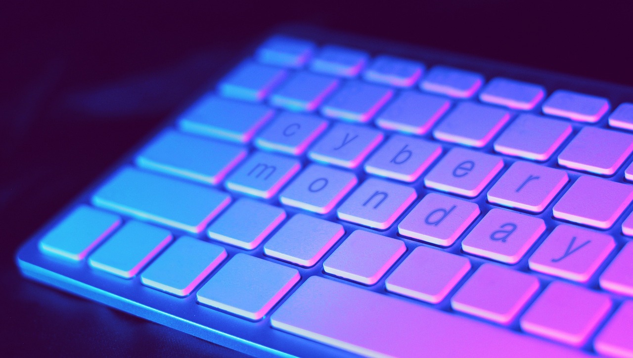 E-Commerce: Beyond Transactions, Building Brand Loyalty