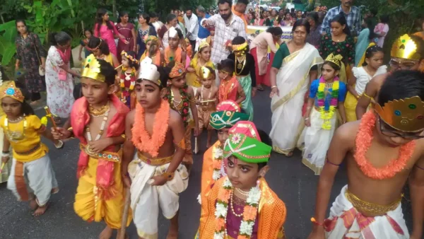 ബാലഗോകുലത്തിന്റെ നേതൃത്വത്തിൽ ശോഭയാത്ര