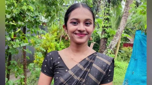 അരൂർ റെയിൽവേ സ്റ്റേഷന് സമീപം യുവതി ട്രെയിൻ തട്ടി മരിച്ച.