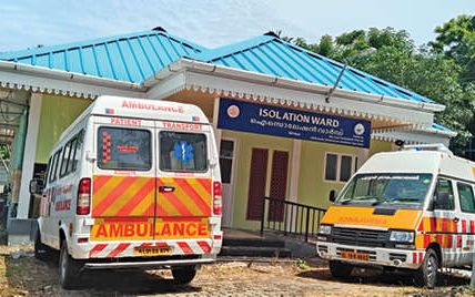 പൂട്ടി, പിന്നെ തുറന്നില്ല പൂവാർ ആശുപത്രിയിലെ ഐസലേഷൻ വാർഡ് വെന്റിലേറ്ററിൽ.