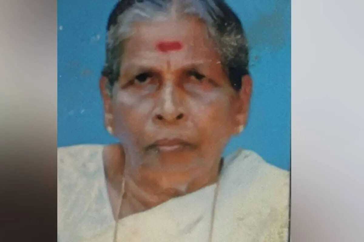 വിഎസിന്റെ സഹോദരി ആഴിക്കുട്ടി അന്തരിച്ചു.