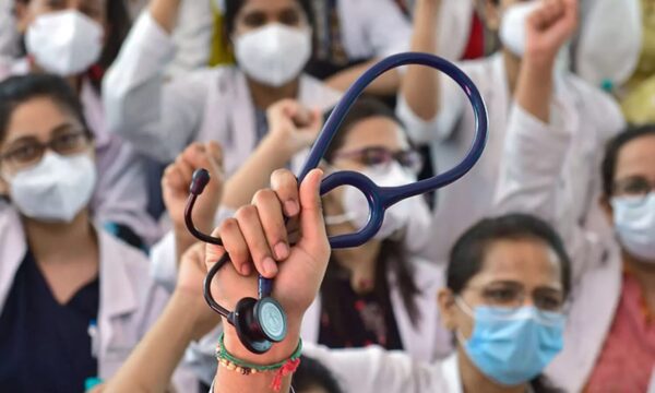 ഡോക്ടർക്ക് വെട്ടേറ്റതിൽ പ്രതിഷേധിച്ച് സംസ്ഥാനത്ത് വ്യാഴാഴ്ച സര്‍ക്കാര്‍ ഡോക്ടര്‍മാരുടെ പ്രതിഷേധം.