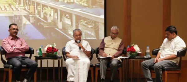 രണ്ടു ദിവസത്തെ സന്ദർശനത്തിനു മുഖ്യമന്ത്രി കുവൈറ്റിൽ