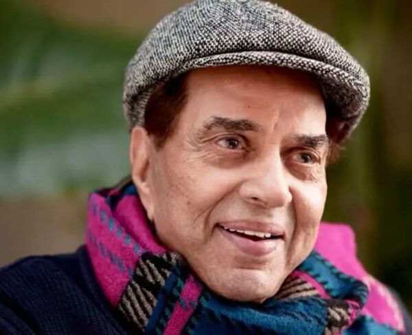 ഇന്ത്യൻ സിനിമയിലെ പഴയ കാല സൂപ്പർ സ്റ്റാർ ധർമ്മേന്ദ്ര അന്തരിച്ചു