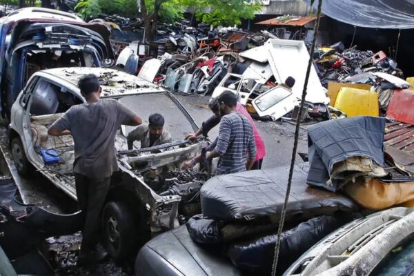 പഴയ വാഹനങ്ങള്‍ പ്രേമികൾ ശ്രദ്ധിക്കുക