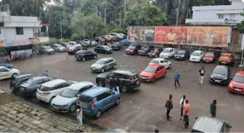 മലയിൻ കീഴ് അനധികൃത പാർക്കിംഗ്