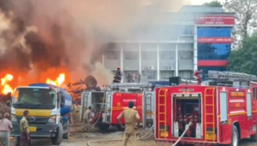 ആക്രിക്കടയിൽ തീപിടുത്തം