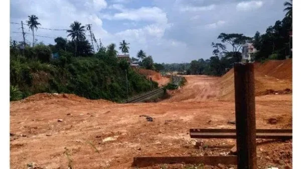 റെയിൽവേ പാത വികസനം എങ്ങുമെത്തുന്നില്ല