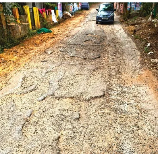 കമുകിൻകോട്-വെൺപകൽ-നെല്ലിമൂട് റോഡിൽ യാത്രാദുരിതം