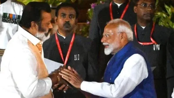 മോദി തിരുവനന്തപുരത്ത് അഞ്ച് ട്രെയിനുകൾ ഉദ്ഘാടനം