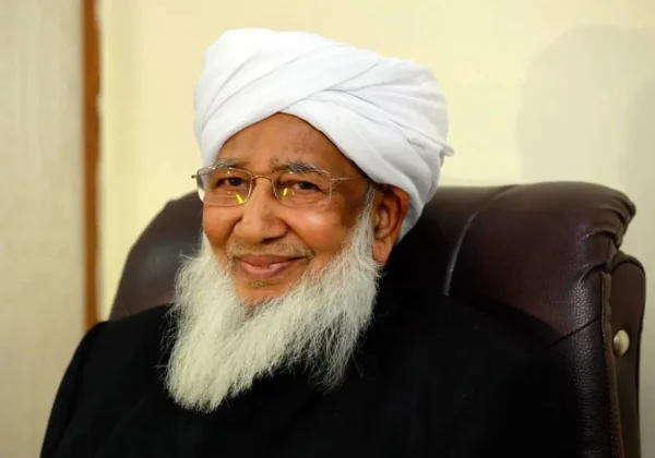 മനുഷ്യരെ അകറ്റാനുള്ള ശ്രമം കേരളം തള്ളിക്കളയണം