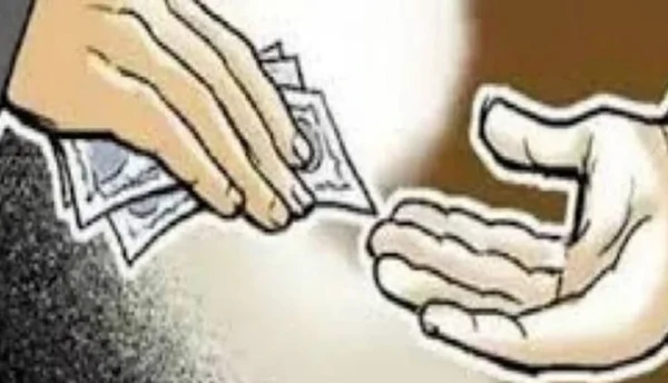 നെടുമങ്ങാട് വില്ലേജ് ഓഫീസിൽ വിജിലൻസ് കയറി