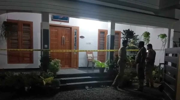 വീടിനുള്ളിൽ യുവാവും വീട്ടമ്മയും മരിച്ച നിലയിൽ