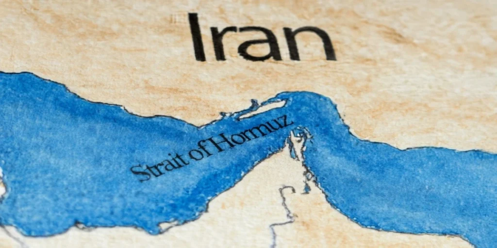 ഇറാൻ ഹോർമുസ് തുറന്നില്ലെങ്കിൽ വൈദ്യുതി നിലയങ്ങൾ തകർക്കും: ഭീഷണിയുമായി ട്രംപ് ഇറാൻ ഹോർമുസ് തുറന്നില്ലെങ്കിൽ വൈദ്യുതി നിലയങ്ങൾ തകർക്കും: ഭീഷണിയുമായി ട്രംപ്