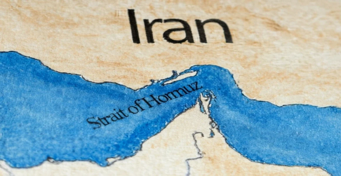 ഇറാൻ ഹോർമുസ് തുറന്നില്ലെങ്കിൽ വൈദ്യുതി നിലയങ്ങൾ തകർക്കും: ഭീഷണിയുമായി ട്രംപ്