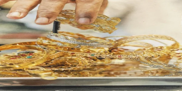 സ്വർണ്ണവില; ഉച്ചയ്ക്ക് പിന്നാലെ വീണ്ടും മാറ്റം, ആശങ്കയിൽ ഉപഭോക്താക്കൾ