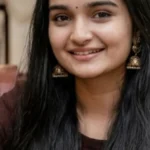 യുദ്ധത്തിന്റെ ക്രൂരതയറിയാൻ സ്വന്തം മണ്ണിൽ ബോംബ് വീഴേണ്ടതില്ലെന്ന് മീനാക്ഷി അനൂപ്; സമാധാനത്തിനായി യുവനടിയുടെ ആഹ്വാനം