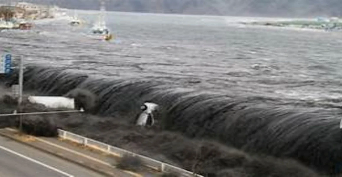 തീരദേശങ്ങളിൽ നിന്ന് ആളുകളെ ഒഴിപ്പിക്കുന്നു! ജപ്പാനിൽ സുനാമി ഭീതി; പത്തടി ഉയരത്തിൽ തിരമാലകൾക്ക് സാധ്യത…