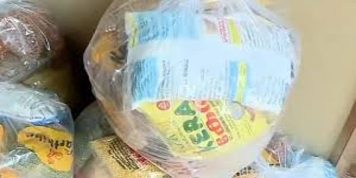 തൃശൂർ ഇളകിമറിയുന്നു! വാടാനപ്പള്ളിക്ക് പിന്നാലെ കേച്ചേരിയിലും കിറ്റ് വേട്ട; ഗോഡൗൺ വളഞ്ഞ് എൽഡിഎഫ്-യുഡിഎഫ് പ്രവർത്തകർ…